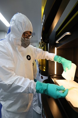 與阿迪達(dá)斯一同前往4D打印工廠,見證4D技術(shù)的無限可能性